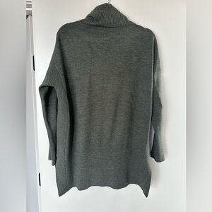 FRENCH CONNECTION• Forest green cowl neck sweater Size:S